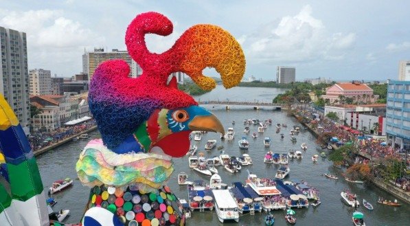  22-02-2020 - Vista a&eacute;rea do desfile do galo da Madrugada no Recife