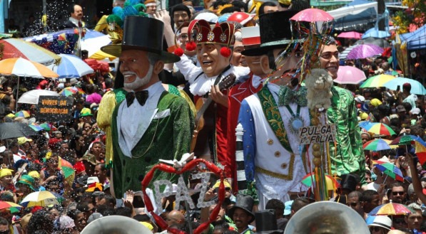 13-02-2018 -  CARNAVAL 2018 - OLINDA - PERNAMBUCO - CIDADES - Desfile dos bonecos Gigantes de Olinda.