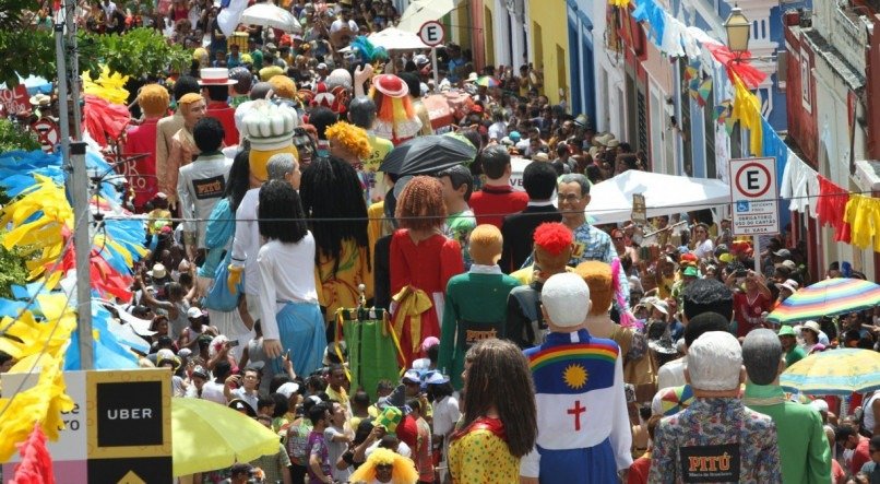 Desfile dos Bonecos Gigantes em Olinda