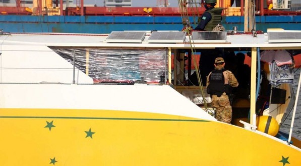 Veleiro capturado com 2,21 toneladas de coca&iacute;na que seguia para a Europa