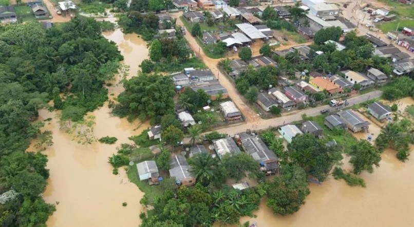 Em Assis Brasil o Rio Acre já baixou mais de 3,5 metros. Agora, a preocupação maior é em Brasileia e Epitaciolândia, pois o nível do rio continua subindo (Divulgação Secom Acre)