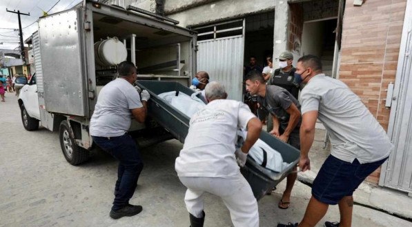 Mulher morre eletrocutada no Grande Recife