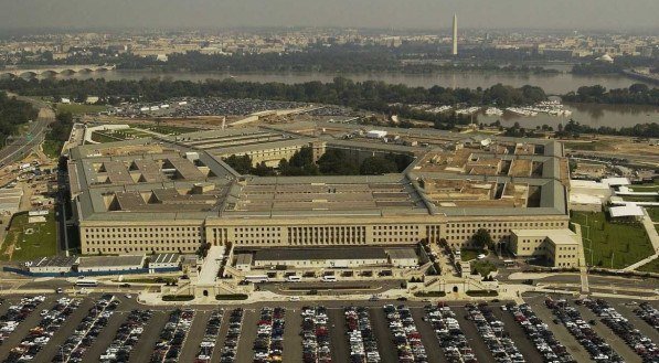 Estados Unidos atacam 'infraestruturas de milícias apoiadas pelo Irã' na Síria, diz Pentágono