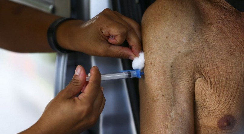 At&eacute; a &uacute;ltima quarta-feira (24), 14.307 pessoas haviam sido vacinadas contra a doen&ccedil;a na cidade