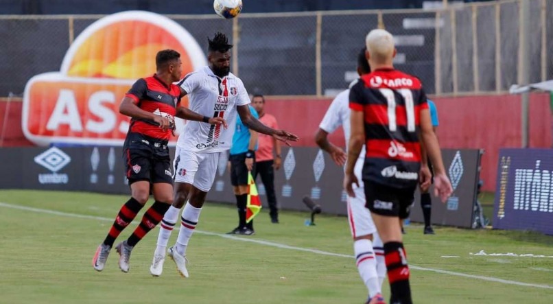 Santa Cruz perdeu para o Vit&oacute;ria na estreia da Copa do Nordeste 2021