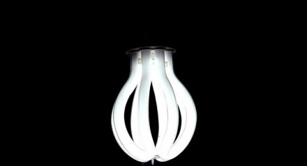 As lâmpadas LED duram mais e consomem até 80% menos que as lâmpadas convencionais