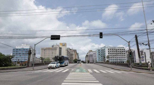 Centro do Recife vazio neste s&aacute;bado (6)
