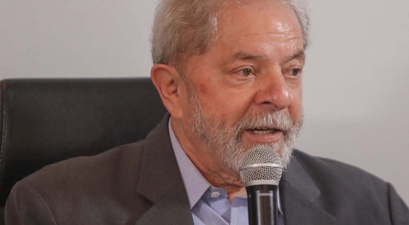PETISTA Lula criticou presidenciáveis por não apoiarem Haddad em 2018