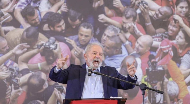 No requerimento, vereadora lembrou ainda que Lula recebeu título de Doutor Honoris Causa de 36 universidades nacionais e estrangeiras