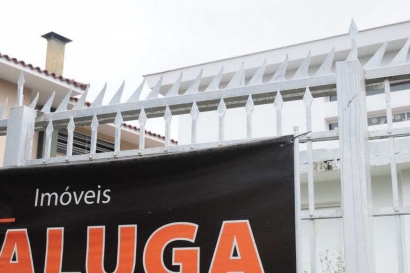 Os imóveis residenciais de baixa renda (até R$ 1.000) também registraram recuo, de 6,32% em agosto para 5,96%, embora continuem com a segunda maior taxa entre as faixas de valores