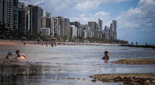 Movietacao na praia de Boa Viagem