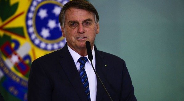 Bolsonaro lamenta morte do vereador e cantor gospel Irmão Lázaro