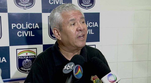 Delegado que zombou da covid-19, em vídeo, volta às atividades no Recife