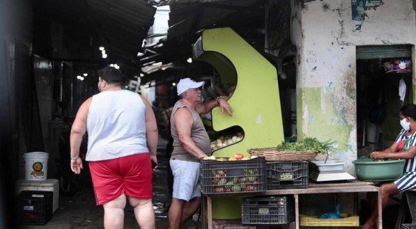 Movimenta&ccedil;&atilde;o em Prazeres, em Jaboat&atilde;o dos Guararapes, no Grande Recife, nesta quinta-feira (18)