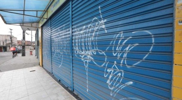 Movimenta&ccedil;&atilde;o em Beberibe, na Zona Norte do Recife, no in&iacute;cio da manh&atilde; desta quinta-feira (18)