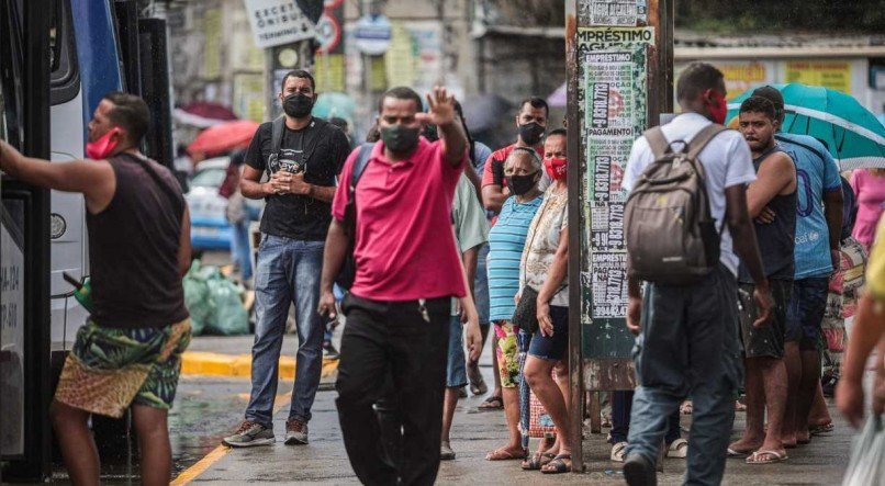 Ante a piora da pandemia na Am&eacute;rica Latina, Etienne alertou para a necessidade de acelerar a vacina&ccedil;&atilde;o na regi&atilde;o por meio da doa&ccedil;&atilde;o de doses de imunizantes por pa&iacute;ses que possuem excedentes