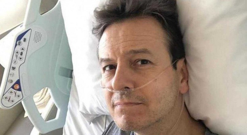 O apresentador Celso Zucatelli foi internado no Hospital Israelita Albert Einstein, em S&atilde;o Paulo