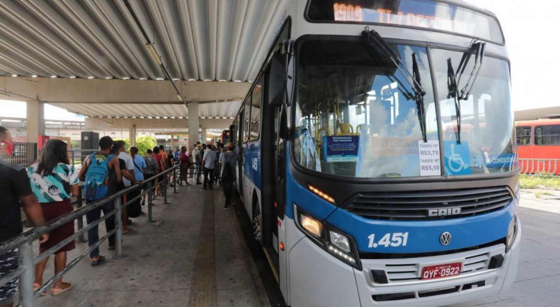 Serão disponibilizados 138 ônibus que, juntos, farão 1.199 viagens ao longo do primeiro dia do Enem