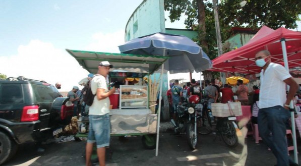 Feira do troca no Camel&oacute;dromo na Avenida Dantas Barreto no bairro de S&atilde;o Jos&eacute;.