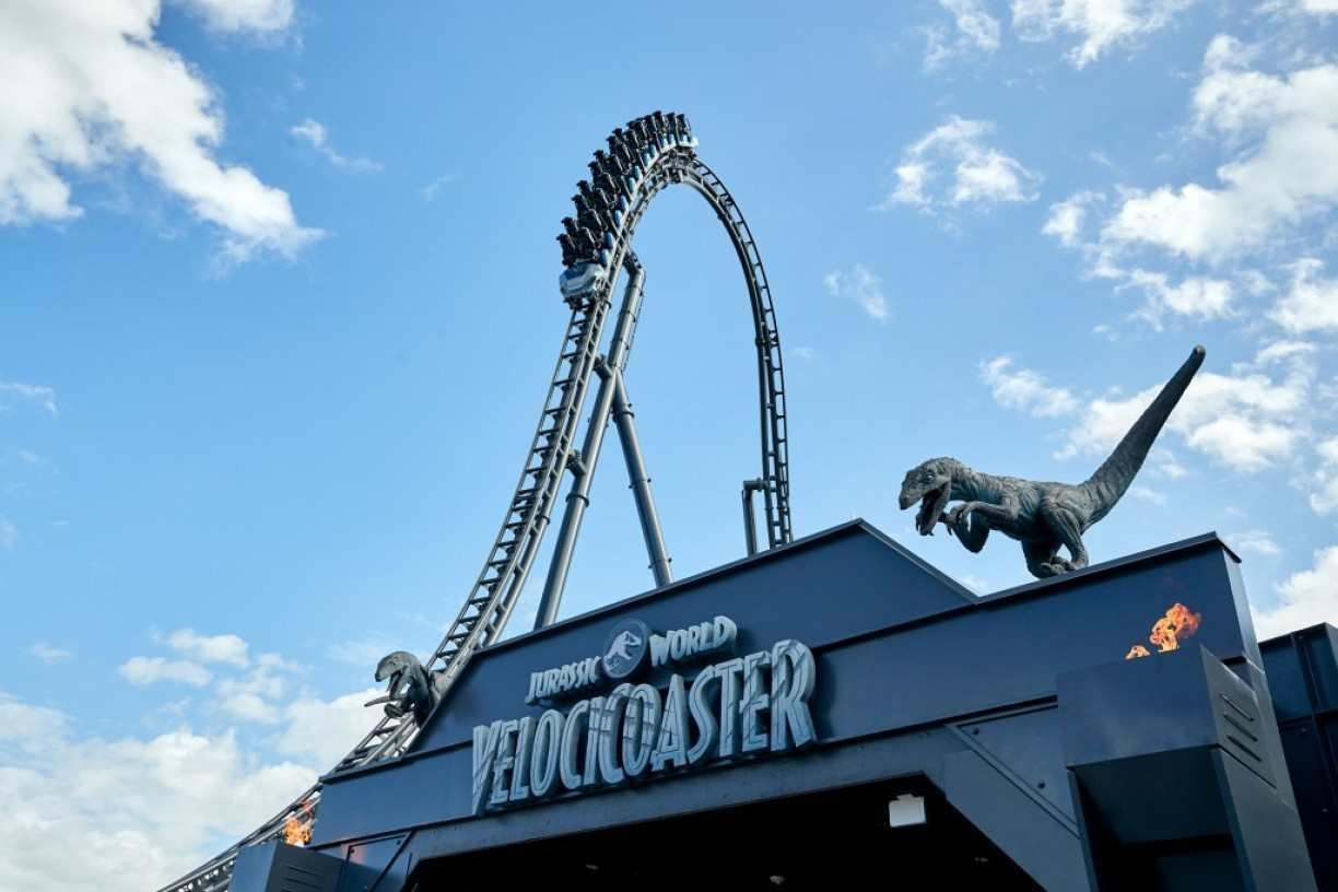 Universal Orlando inaugurará montanha-russa inspirada no filme Jurassic World