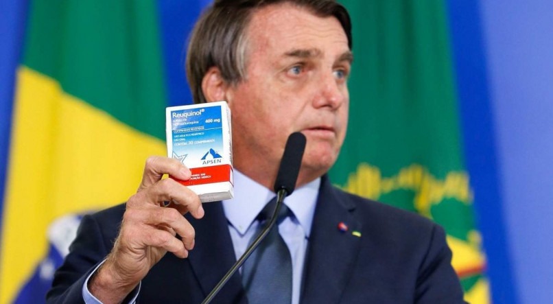 Uma das justificativas, segundo Randolfe, para a convocação está no fato de Bolsonaro estimular o uso de medicamentos sem eficácia comprovada