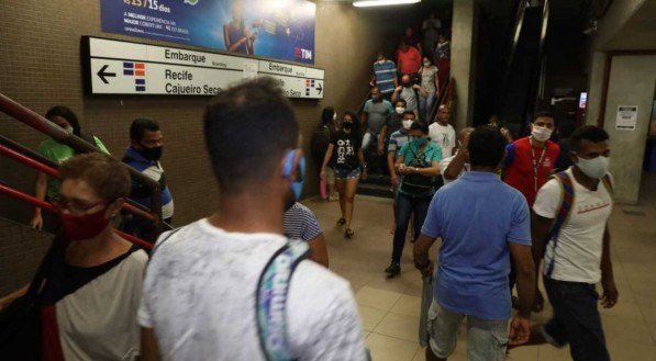 Passageiros da Linha Sul do metr&ocirc; na volta para casa