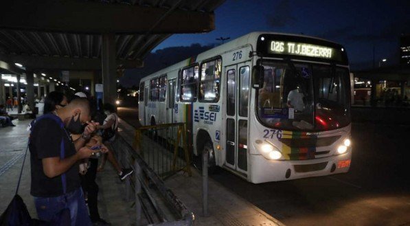 Passageiros da Linha Sul do metr&ocirc; na volta para casa