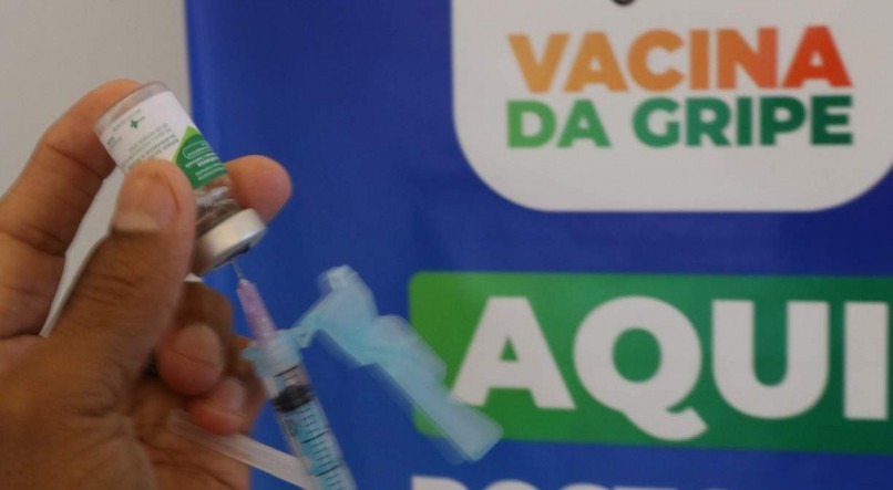MELHOR PREVENÇÃO Especialista reforça a importância da vacinação contra a gripe para evitar sintomas de maior gravidade entre crianças e idosos