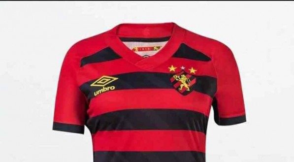 Modelo um feminino da camisa do Sport. 
