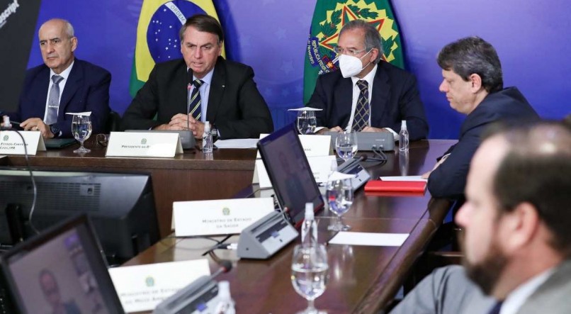 Videoconfer&ecirc;ncia entre ministro e o presidente Jair Bolsonaro com o setor empresarial