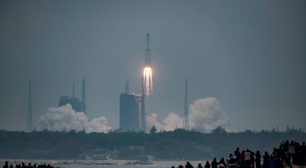 Estágio de 20 toneladas de foguete chinês cairá na Terra até amanhã