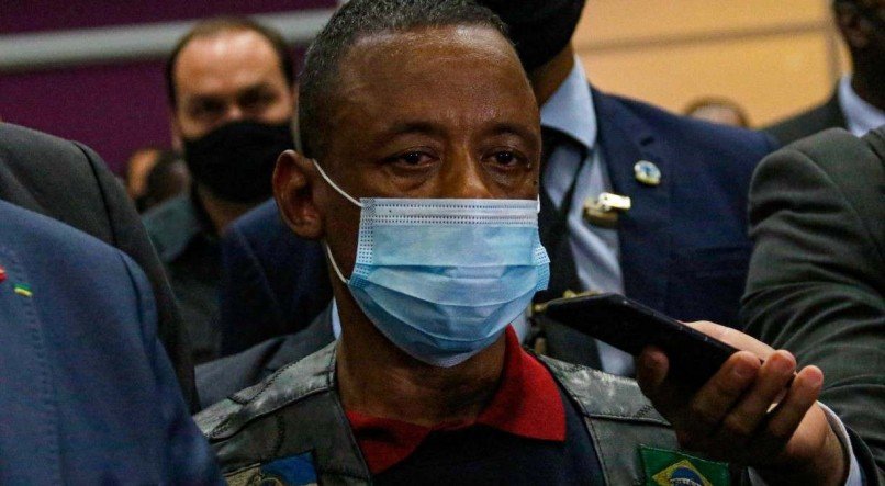 DRAMA Motorista Robson foi solto após ficar dois anos preso na Rússia e não teve ajuda do jogador Fernando