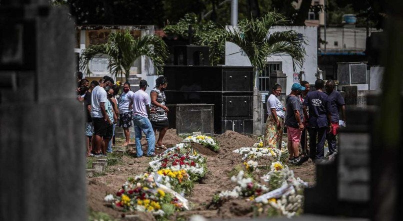 Coveiros do Parque das Flores e Cemit&eacute;rio de Santo Amaro