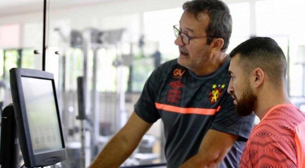 Paulinho Moccelin, atacante do Sport