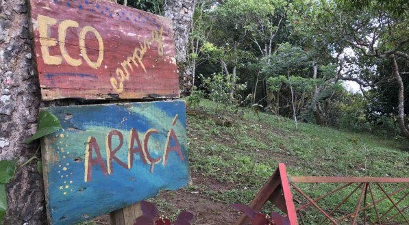 O abraço na natureza na Serra dos Cavalos em Caruaru