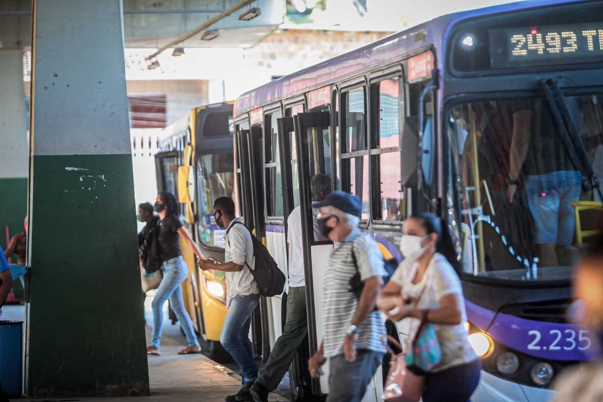 Empresas propõem aumento de 22,67% nas passagens de ônibus do Grande Recife 