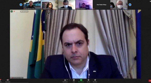 Paulo Câmara afirma que o governo irá investigar possível variante da covid-19 no Agreste de Pernambuco