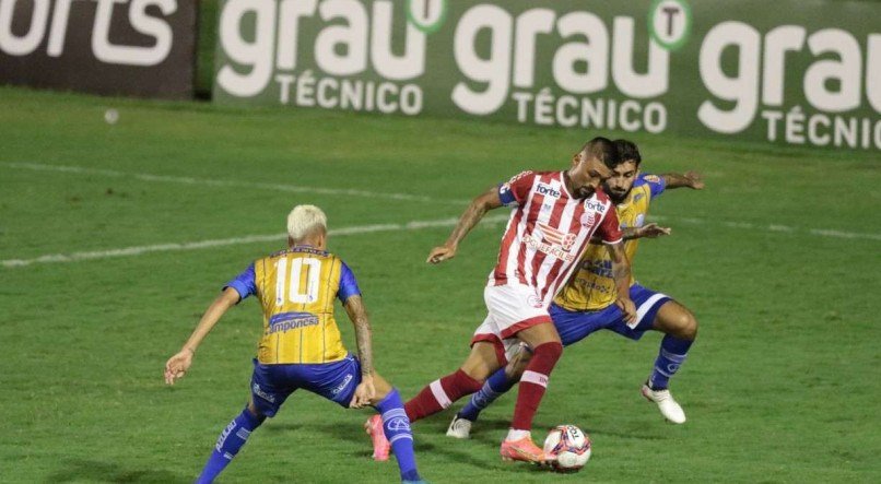 Segundo Kieza, o N&aacute;utico ainda sente o desgaste da final do Campeonato Pernambucano, quando enfrentou o Sport. 