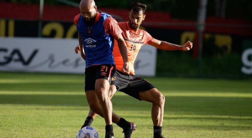 Rafael Thyere (D) deve ser titular no Sport contra o Inter