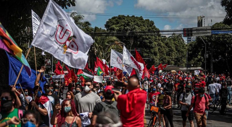 Manifesta&ccedil;&atilde;o contra o governo Bolsonaro ocorreu no dia 29 de maio no Recife