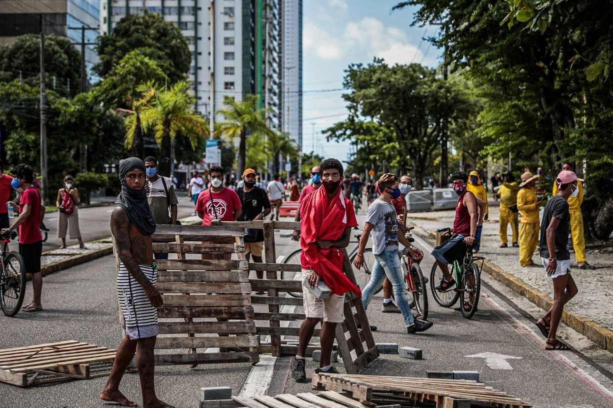 Manifestações contra Bolsonaro seguem em todo o País