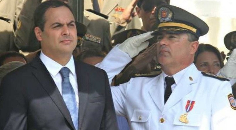 Vanildo Maranh&atilde;o, ex-comandante da PM, ao lado do governador Paulo C&acirc;mara