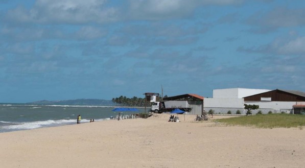 Uso desordenado da orla da praia de Barra de Jangada em Jaboat&atilde;o dos Guararapes