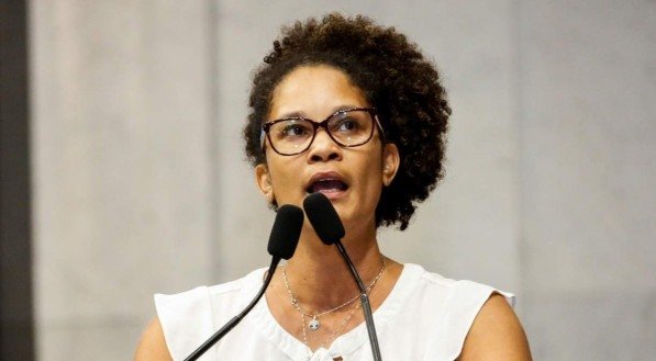 Vereadores do PSOL articulam projetos municipais pelo fim da escala 6x1