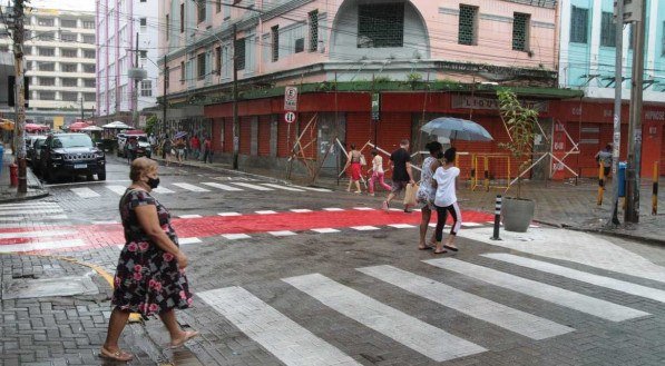 Restaura&ccedil;&atilde;o e lojas na rua da Palma no bairro de Santo Antonio, centro do Recife.