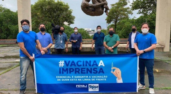Jornalistas e Radialistas protestam por vacina nesta quarta-feira (9)