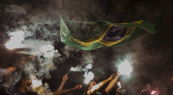 Manifestantes protestam contra Jair Bolsonaro em S&atilde;o Paulo