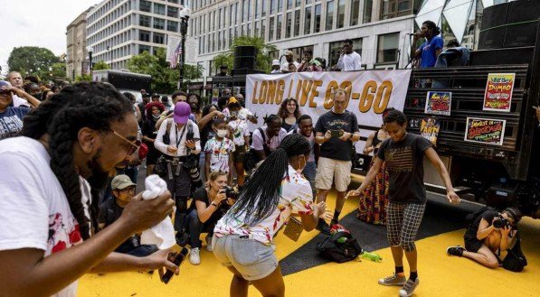 Comunidade negra celebra feriado que lembra o fim da escravid&atilde;o nos EUA