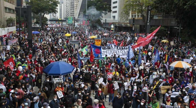 Manifestantes protestam contra Jair Bolsonaro em S&atilde;o Paulo