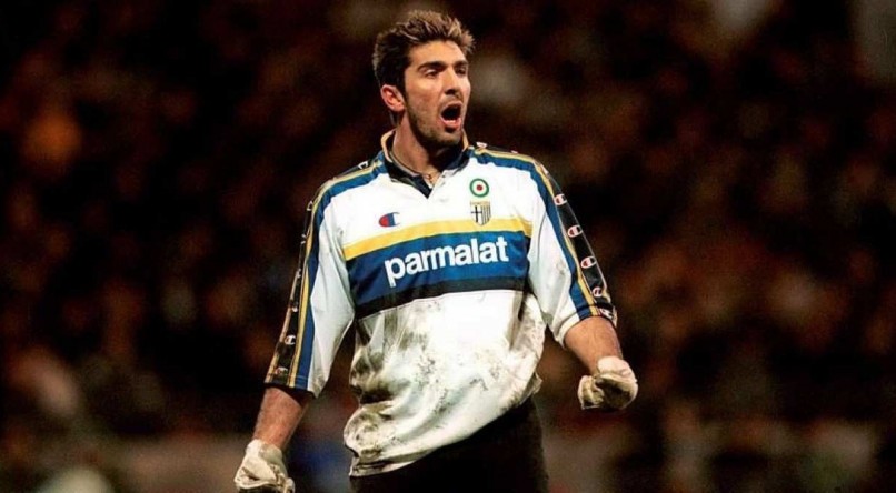 Buffon na &eacute;poca que defendeu o Parma, em 2001